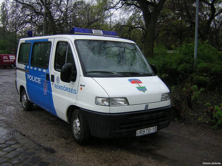 Fiat Ducato, fotó: Gzozzo pictures
Keywords: rendőr rendőrautó rendőrség RB70-19