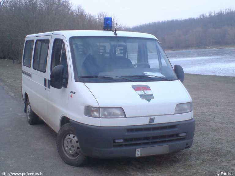 Fiat Ducato, fotó: Forchee
Keywords: rendőr rendőrautó rendőrség magyar Magyarország