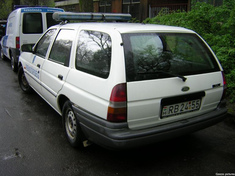 Ford Escort, fotó: Gzozzo pictures
Keywords: rendőrség rendőrautó rendőr magyar Magyarország RB24-55