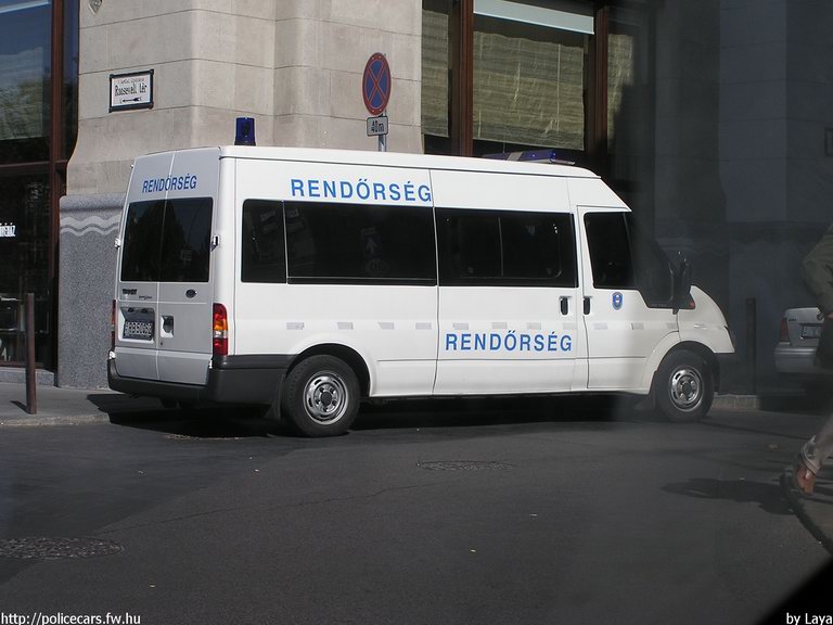 Ford Transit, fotó: Laya
Keywords: rendőrség rendőrautó rendőr RB50-52 magyar Magyarország 