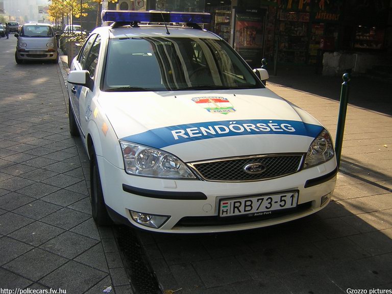 Ford Mondeo, fotó: Gzozzo pictures
Keywords: rendőrség rendőrautó rendőr RB73-51 magyar Magyarország 