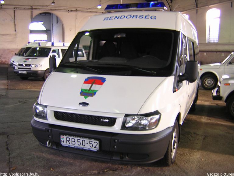 Ford Transit, fotó: Gzozzo pictures
Keywords: rendőrség rendőrautó rendőr RB50-52 magyar Magyarország