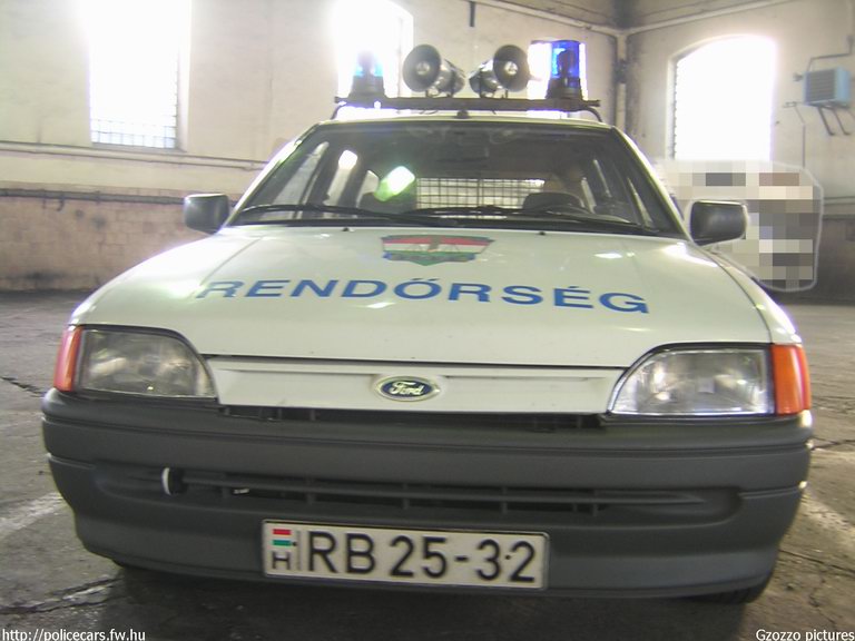 Ford Escort, fotó: Gzozzo pictures
Keywords: rendőrség rendőrautó rendőr RB25-32 magyar Magyarország