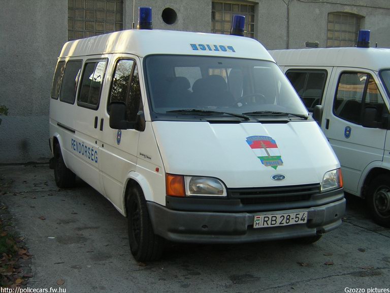 Ford Transit, fotó: Gzozzo pictures
Keywords: rendőrség rendőrautó rendőr RB28-54 magyar Magyarország