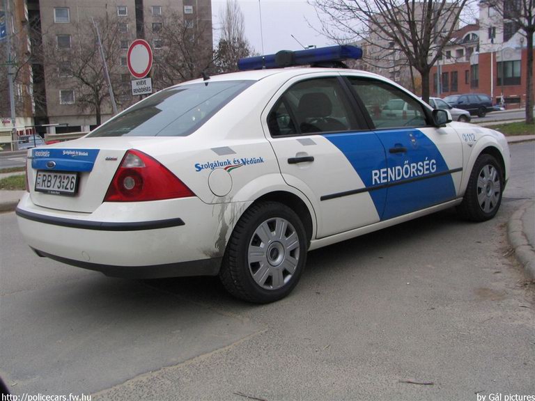 Ford Mondeo, fotó: Gál András
Keywords: rendőrség rendőrautó rendőr RB73-26 magyar Magyarország