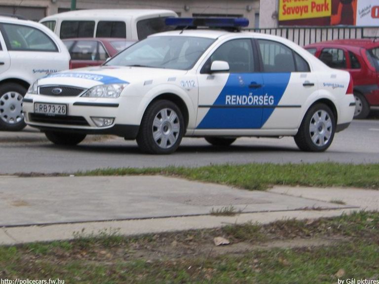 Ford Mondeo, fotó: Gál András
Keywords: rendőrség rendőrautó rendőr RB73-26 magyar Magyarország