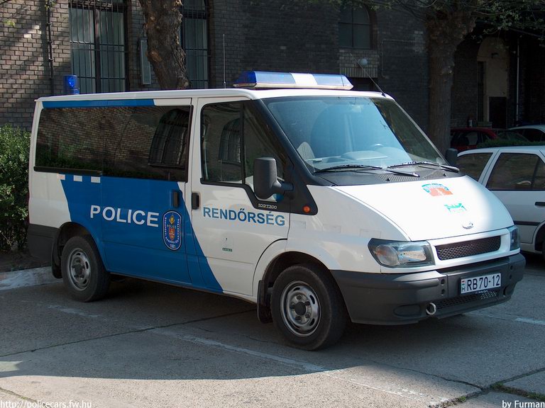 Ford Transit, fotó: Furman
Keywords: rendőrség rendőrautó rendőr magyar Magyarország RB70-12