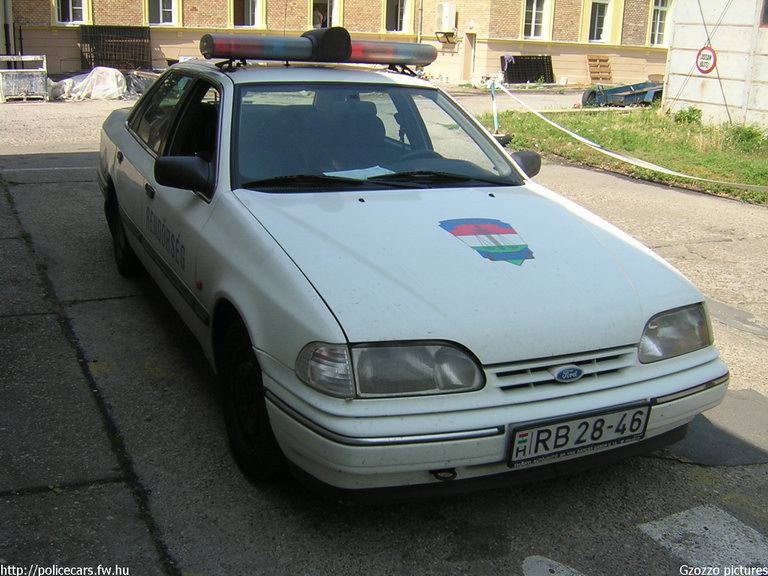 Ford Scorpio, fotó: Gzozzo pictures
Keywords: rendőrség rendőrautó rendőr RB28-46 magyar Magyarország