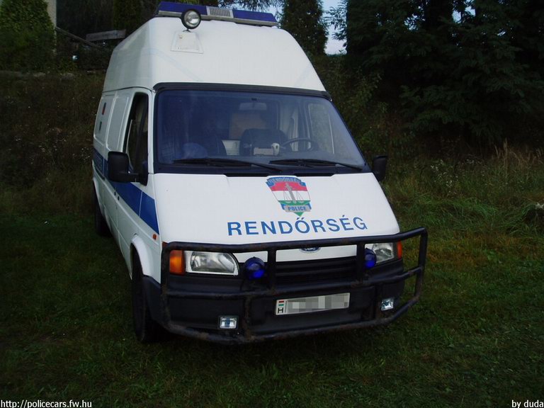 Ford Transit, fotó: duda
Keywords: rendőrség rendőrautó rendőr magyar Magyarország