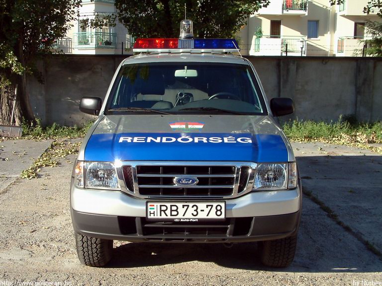 Ford Ranger, Pest Megyei Rendõr-fõkapitányság, fotó: Norbee
Keywords: rendőrség rendőrautó rendőr magyar Magyarország RB73-78