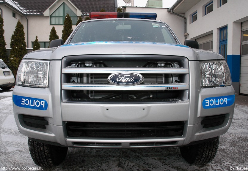 Ford Ranger, fotó: Norbee
Keywords: rendőrség rendőr rendőrautó magyar Magyarország