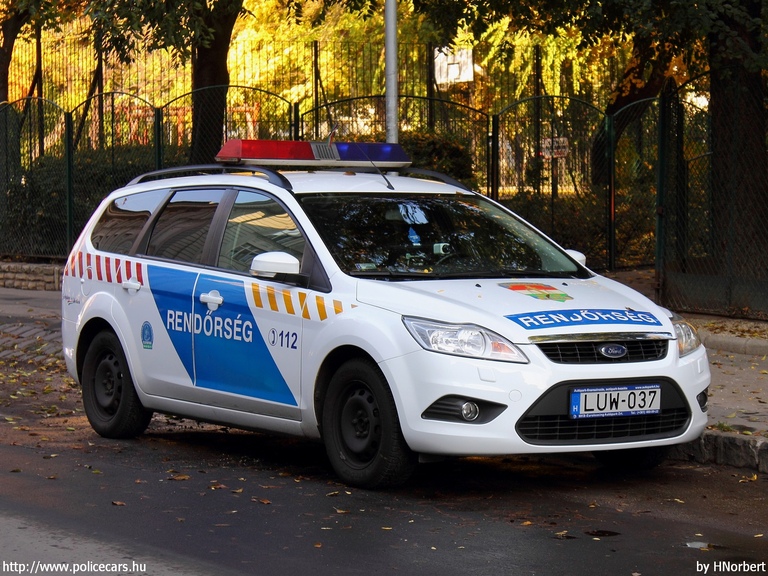 Ford Focus, fotó: HNorbert
Keywords: rendőrautó rendőrség rendőr magyar Magyarország LUW-037