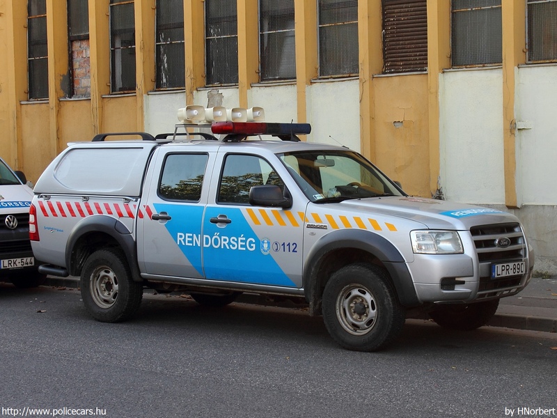 Ford Ranger, fotó: HNorbert
Keywords: rendőr rendőrautó rendőrség magyar Magyarország LPR-890