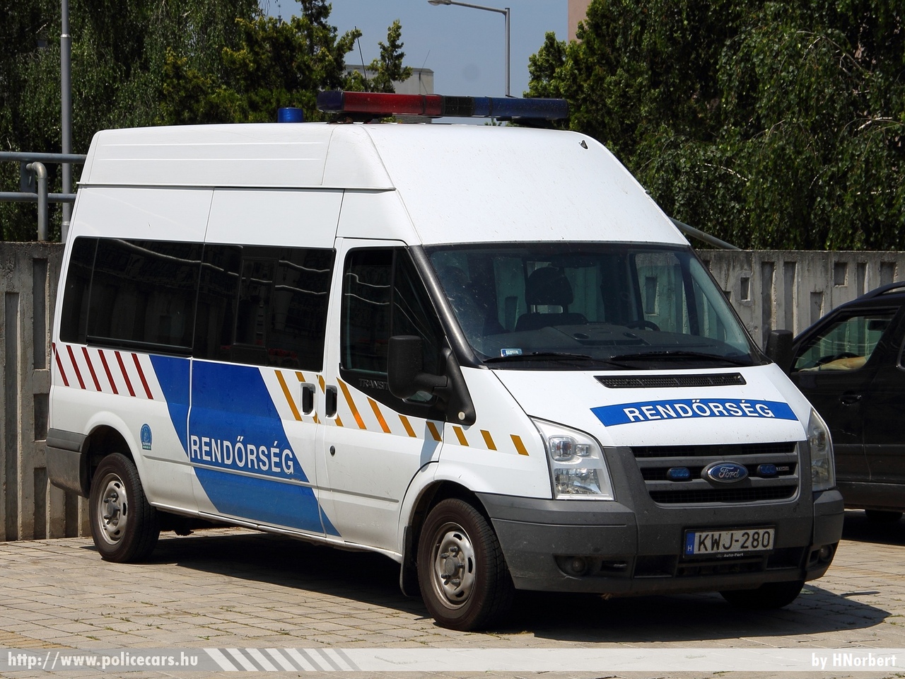 Ford Transit, fotó: HNorbert
Keywords: KWJ-280 rendőr rendőrautó rendőrség magyar Magyarország hungarian Hungary police policecar