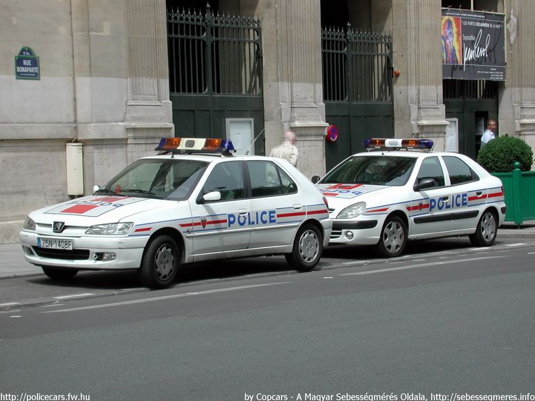 Peugeot 306, Citroen Xsara, fotó: Copcars
Keywords: rendőr rendőrautó rendőrség Franciaország francia