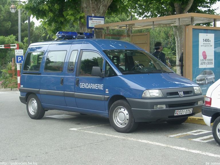 Peugeot Expert, fotó: nossy
Keywords: rendőr rendőrautó rendőrség Franciaország francia Gendarmerie csendőrség