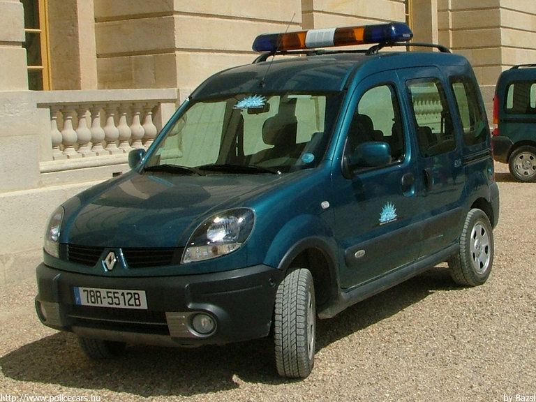 Renault Kangoo, fotó: Bazsi
Keywords: rendőr rendőrautó rendőrség Franciaország francia