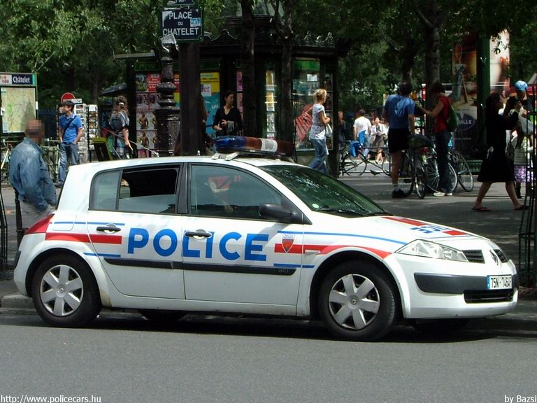Renault Megane, fotó: Bazsi
Keywords: rendőr rendőrautó rendőrség Franciaország francia