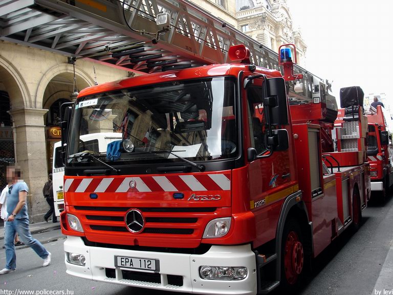 Mercedes Atego 1325, fotó: levi
Keywords: tûzoltó tûzoltóautó tûzoltóság Franciaország francia