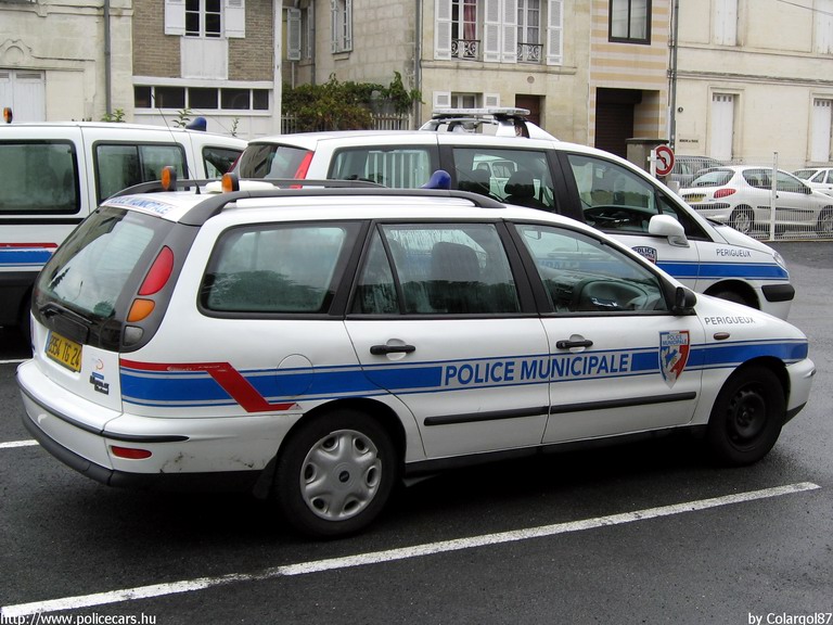 Fiat Marea, fotó: Colargol87
Keywords: rendőr rendőrautó rendőrség Franciaország francia