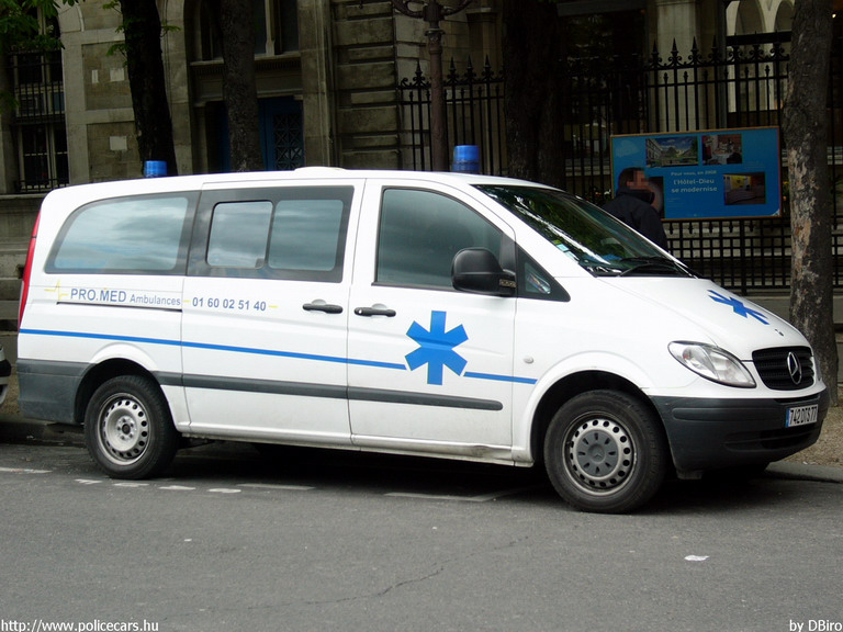 Mercedes Vito, fotó: DBiro
Keywords: mentő mentőautó Franciaország francia