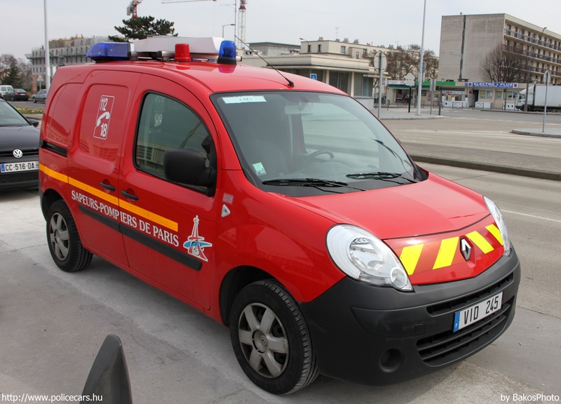 Renault Kangoo Express, fotó: BakosPhoto
Keywords: tûzoltó tûzoltóautó tûzoltóság francia Franciaország