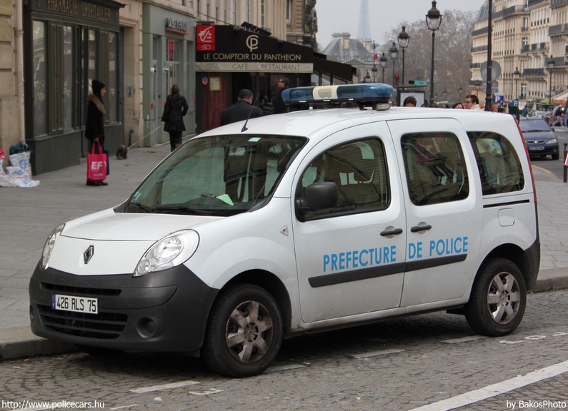 Renault Kangoo, fotó: BakosPhoto
Keywords: rendőr rendőrautó rendőrség francia Franciaország