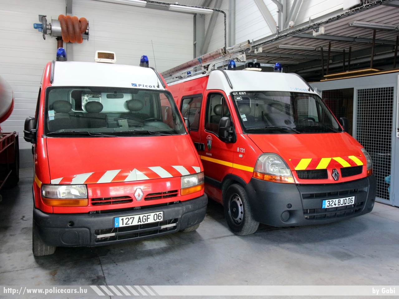 Renault Master, Mascott, fotó: Gabi
Keywords: francia tûzoltó tûzoltóautó tûzoltóság Franciaország