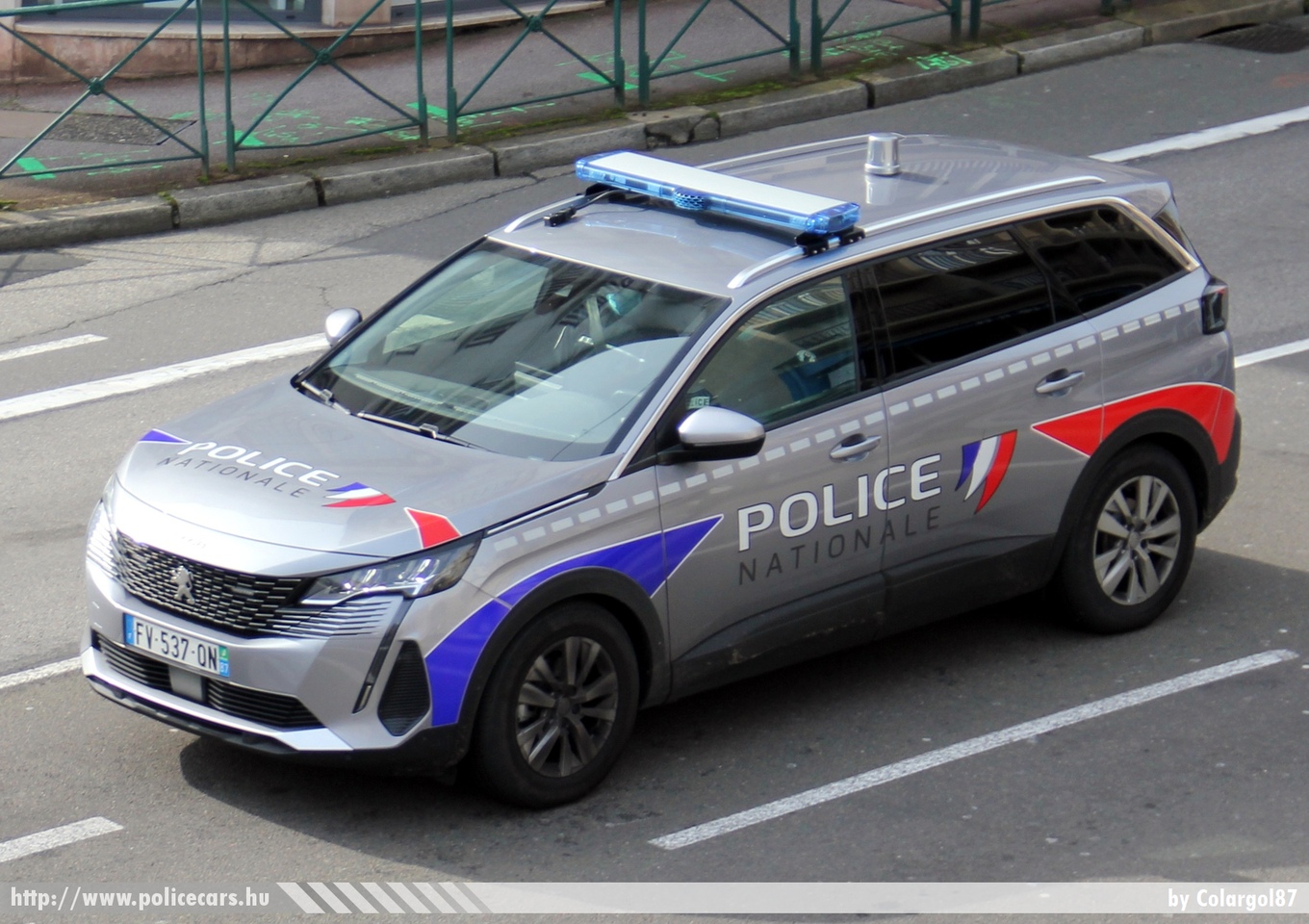 Peugeot 5008, fotó: Colargol87
Keywords: francia Franciaország rendőr rendőrautó rendőrség french France police policecar