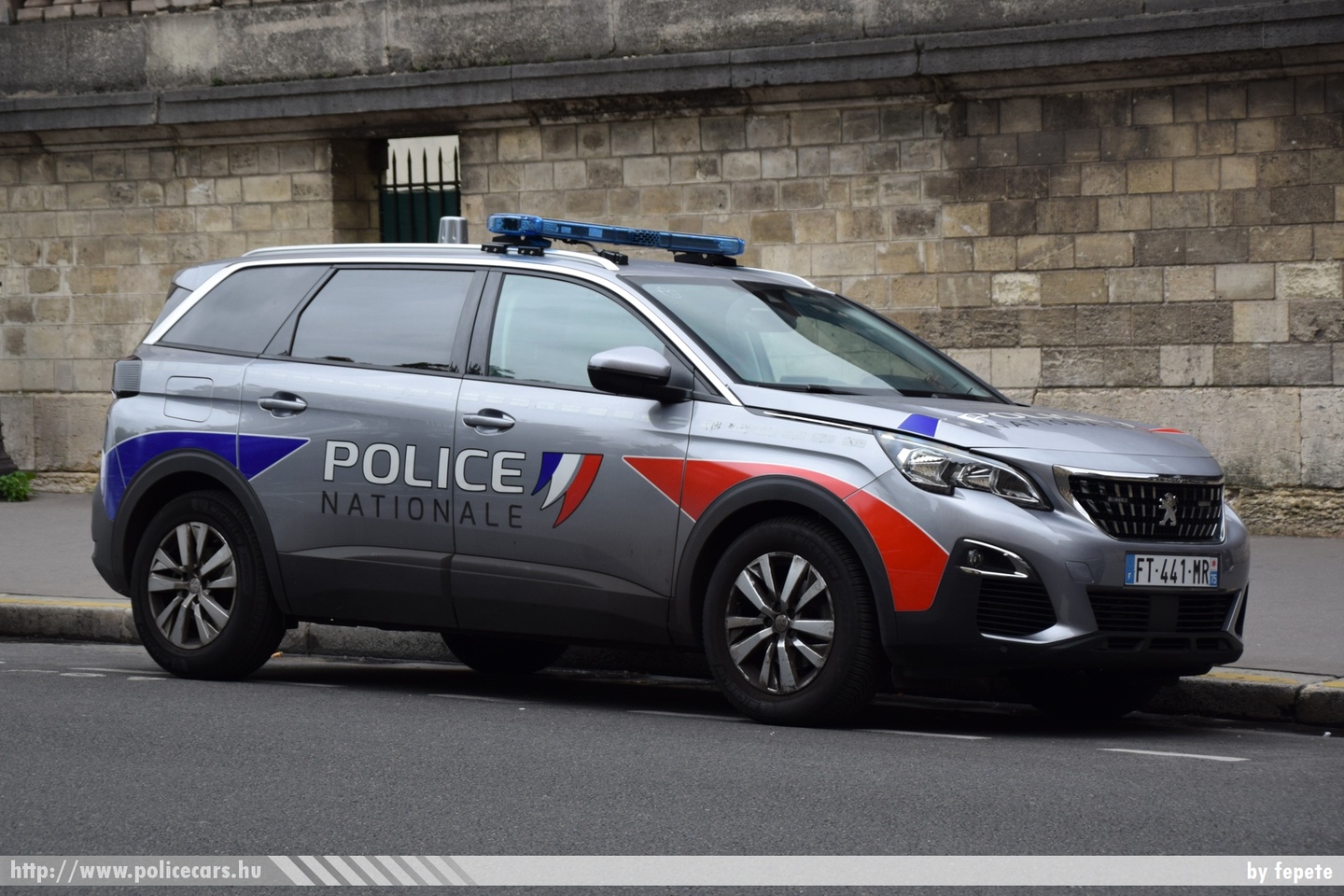 Peugeot 5008, fotó: fepete
Keywords: francia Franciaország rendőr rendőrautó rendőrség french France police policecar