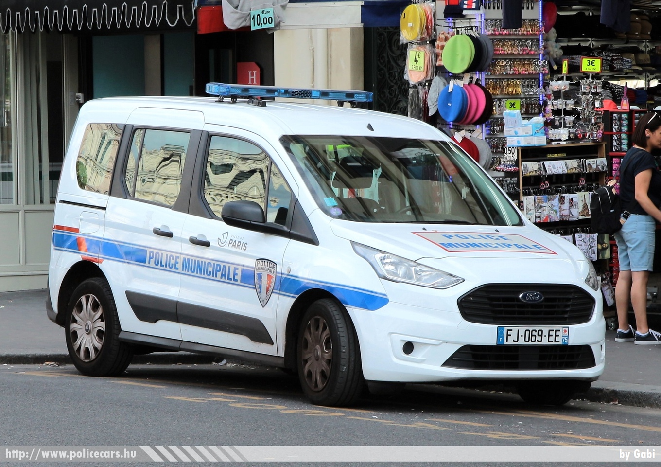Ford Transit Connect, fotó: Gabi
Keywords: francia Franciaország rendőr rendőrautó rendőrség french France police policecar