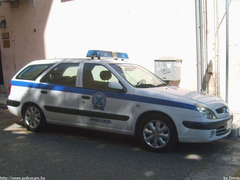 Citroen Xsara, fotó: Demis
Keywords: rendőr rendőrautó rendőrség Görögország görög