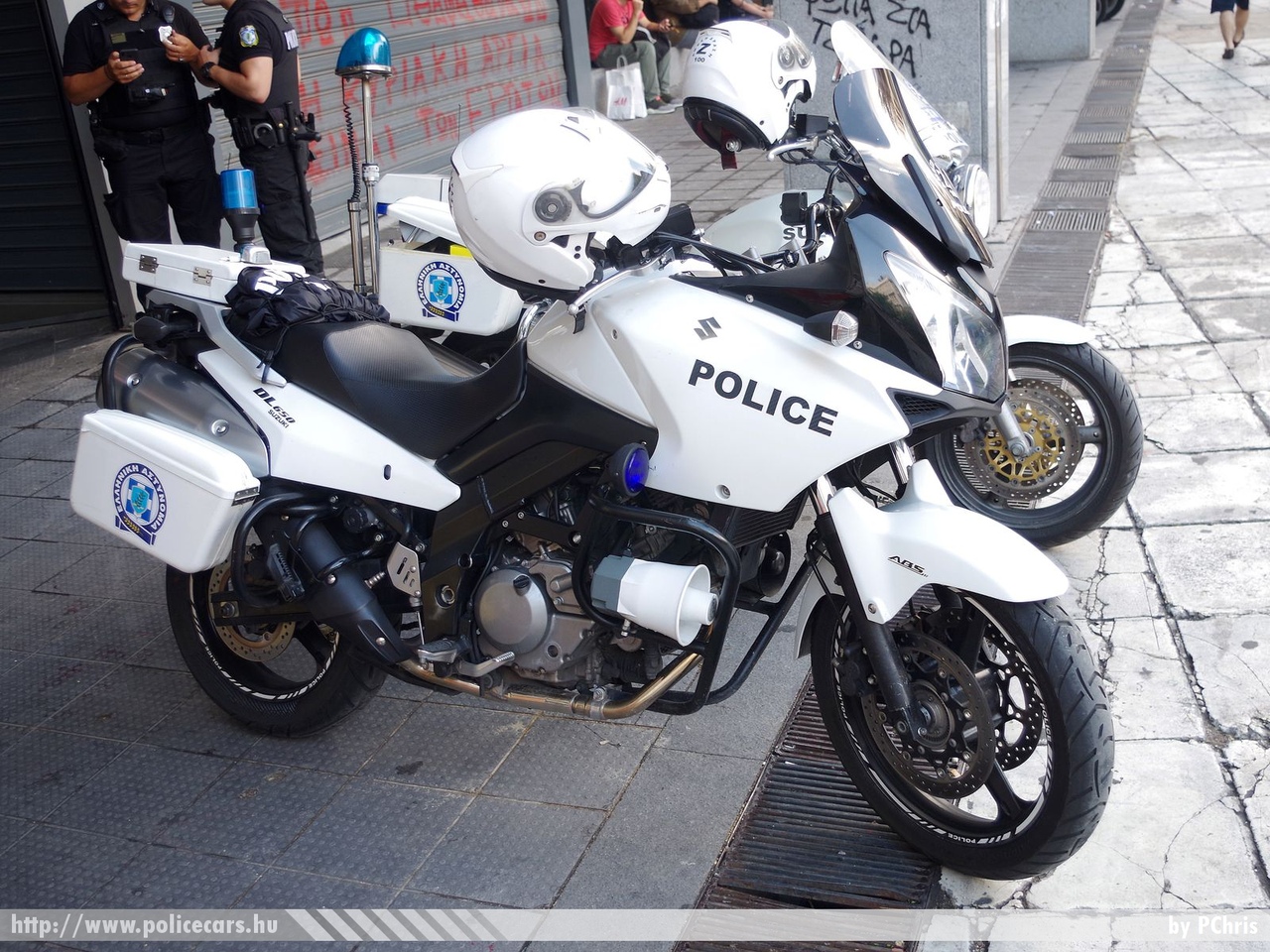 Suzuki DL 650, fotó: PChris
Keywords: görög Görögország rendőr rendőrmotor rendőrség Greece greek police policebike