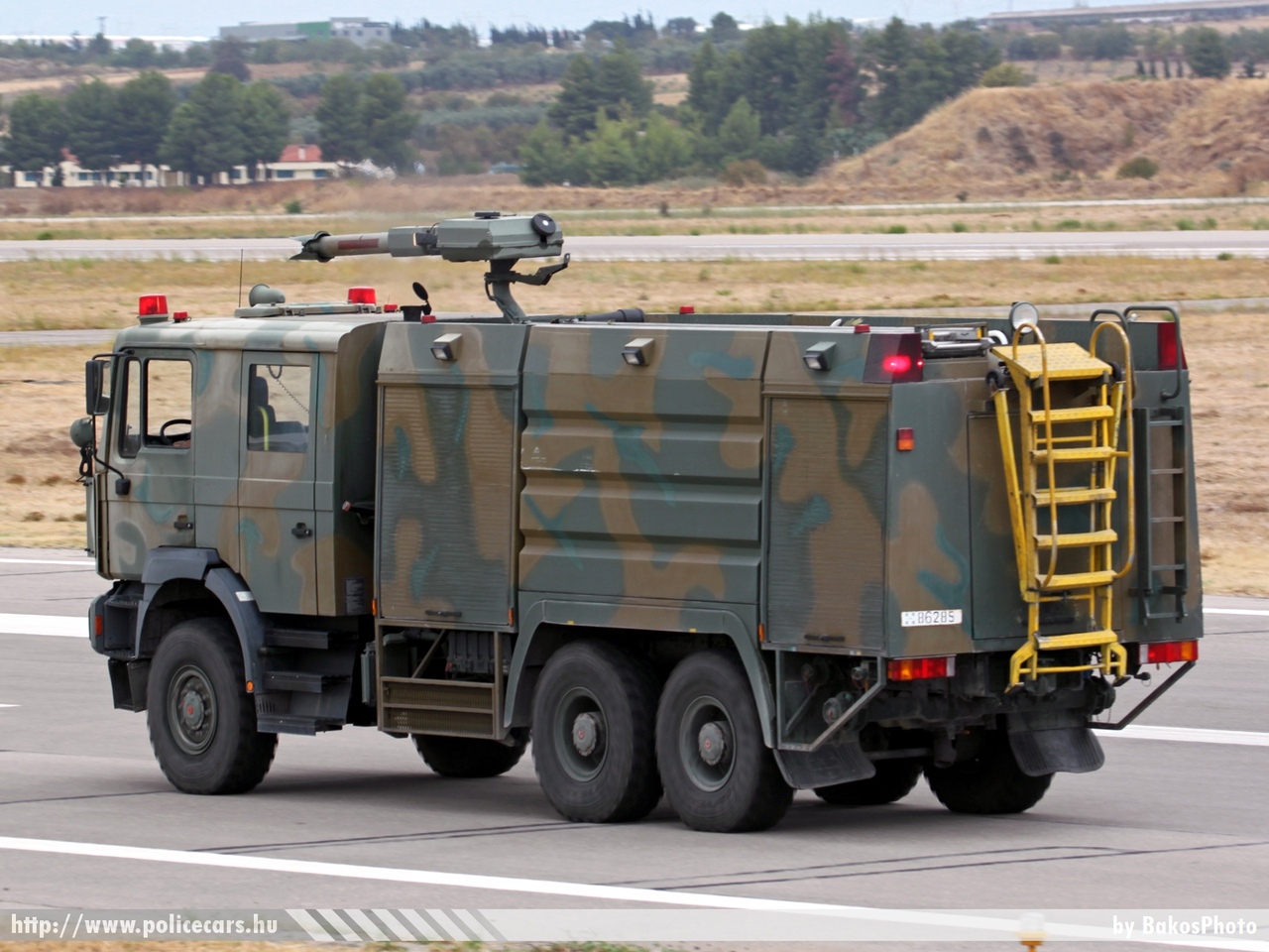 Steyr, fotó: BakosPhoto
Keywords: görög Görögország tûzoltó tûzoltóautó tûzoltóság Greece greek fire firetruck military katonai