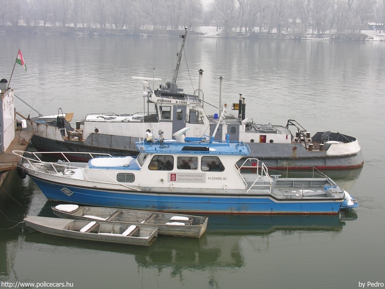 Nemzeti Közlekedési Hatóság, fotó: Pedro
Keywords: hajó magyar Magyarország