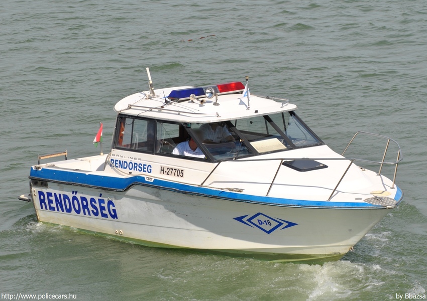fotó: Bbazsa
Keywords: hajó rendőr rendőrhajó rendőrség magyar Magyarország