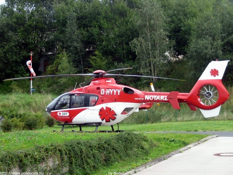 Eurocopter EC-135 P-1, Thüringen, Suhl, DRF - Deutsche Rettungsflugwacht (német légimentõk). Gyártás éve: 1996, felszerelés: Aerolite Switzerland, fotó: Nudel
Keywords: helikopter mentőhelikopter Németország német