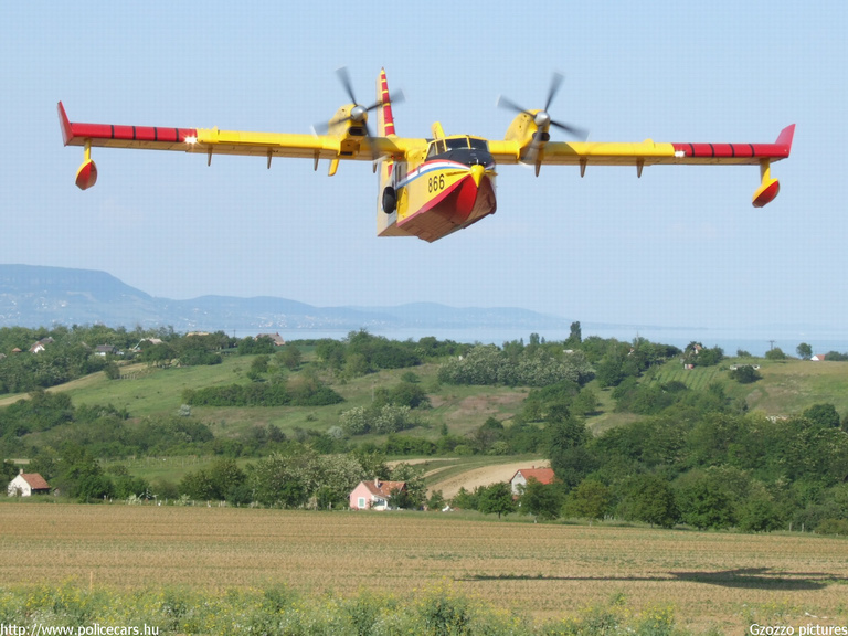 Canadair CL-415, fotó: Gzozzo pictures
Keywords: repülő repülőgép horvát horvátország tûzoltó tûzoltóság