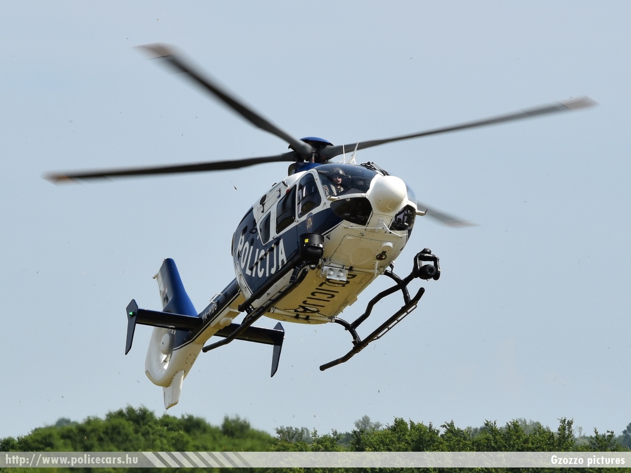 Eurocopter EC 135P2+, Horvátország, fotó: Gzozzo pictures 
