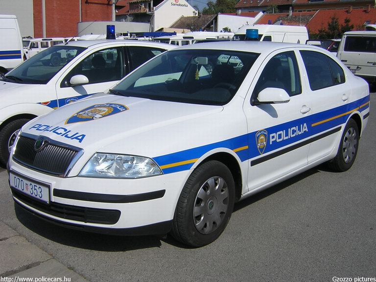 Skoda Octavia II, fotó: Gzozzo pictures
Keywords: Horvátország rendőrség rendőrautó horvát rendőr policecar police Croatia croatian