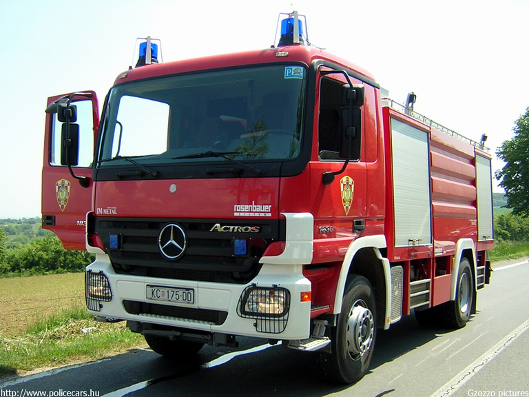 Mercedes Actros 1636, fotó: Gzozzo pictures
Keywords: Horvátország tûzoltóság tûzoltóautó horvát Croatia croatian firefighter firetruck fire