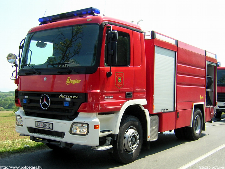 Mercedes Actros 1636, fotó: Gzozzo pictures
Keywords: Horvátország tûzoltóság tûzoltóautó horvát Croatia croatian firefighter firetruck fire