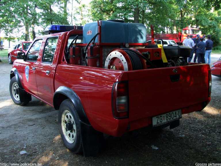 Nissan, fotó: Gzozzo pictures
Keywords: Horvátország tûzoltóság tûzoltóautó horvát Croatia croatian firefighter firetruck fire
