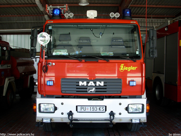 MAN, fotó: dénes
Keywords: Horvátország tûzoltóság tûzoltóautó horvát Croatia croatian firefighter firetruck fire