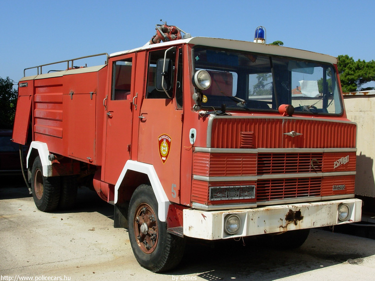 fotó: dénes
Keywords: Horvátország tûzoltóság tûzoltóautó horvát Croatia croatian firefighter firetruck fire
