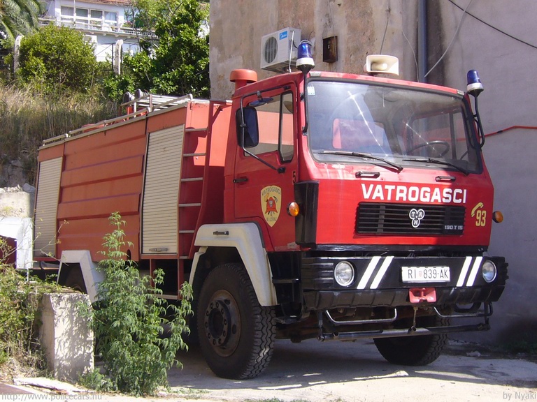 TAM 190 T15, fotó: Nyaki
Keywords: Horvátország tûzoltóság tûzoltóautó horvát Croatia croatian firefighter firetruck fire