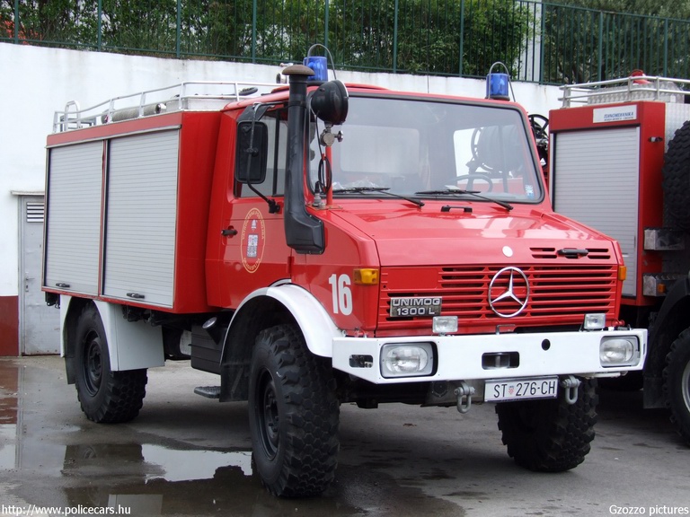 Mercedes Unimog 1300L, Split, fotó: Gzozzo pictures
Keywords: Horvátország tûzoltóság tûzoltóautó horvát Croatia croatian firefighter firetruck fire