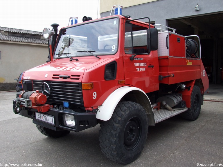 Mercedes Unimog U1550L C-98527, Trogir, fotó: Gzozzo pictures
Keywords: Horvátország tûzoltóság tûzoltóautó horvát Croatia croatian firefighter firetruck fire
