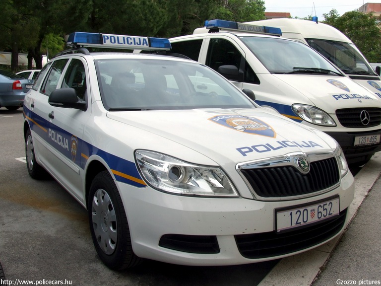 Skoda Octavia II Facelift, fotó: Gzozzo pictures
Keywords: rendőr rendőrautó rendőrség horvát Horvátország policecar police Croatia croatian