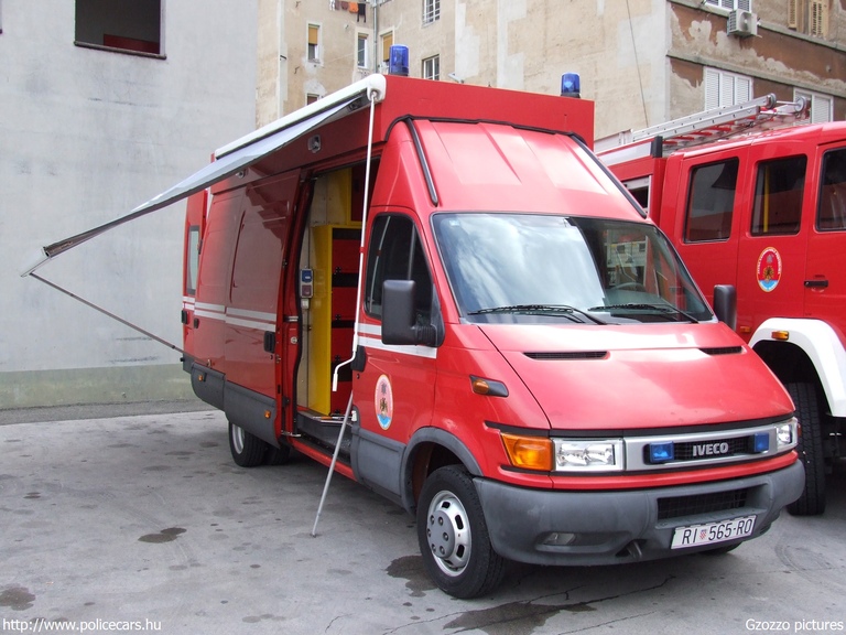 Iveco Daily 50 C13, Rijeka, fotó: Gzozzo pictures
Keywords: Horvátország tûzoltóság tûzoltóautó horvát Croatia croatian firefighter firetruck fire